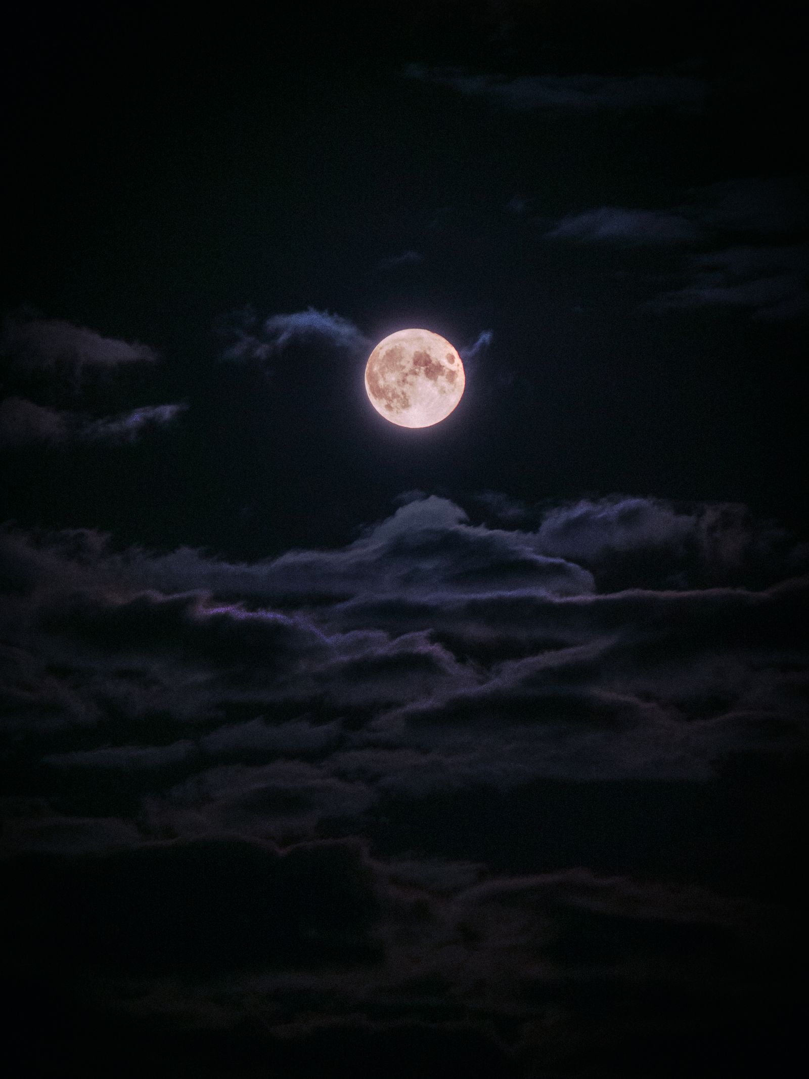 Full moon night sky thumbnail